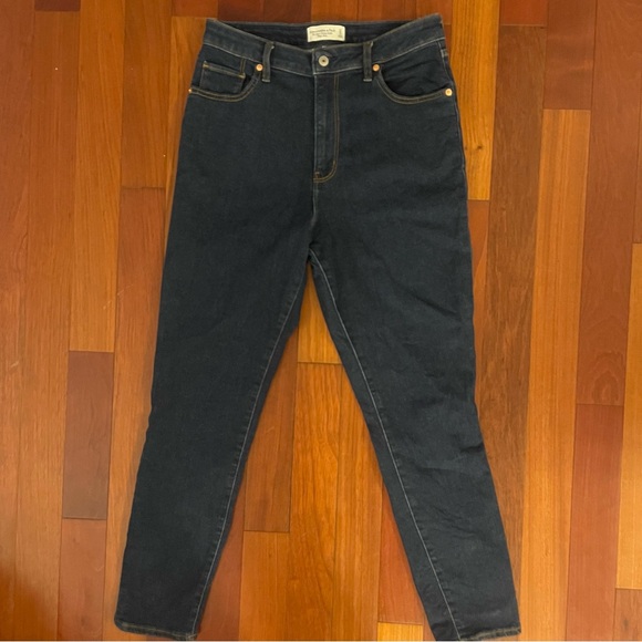 ⭐️ 3/$35 Abercrombie Super Skinny Ankle High Rise Curve Love Jeans 31/12 Long - Picture 1 of 9